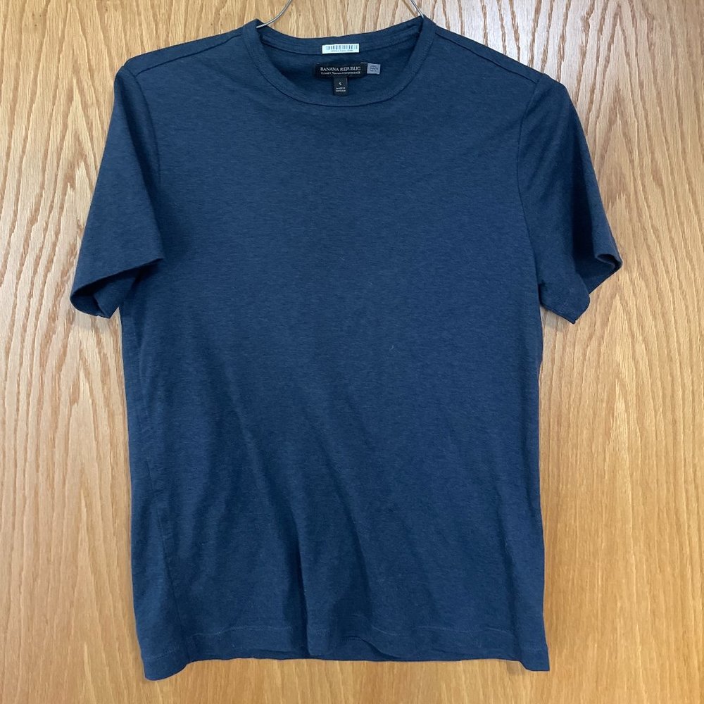 Navy Bue Mens Crew Neck Shirt